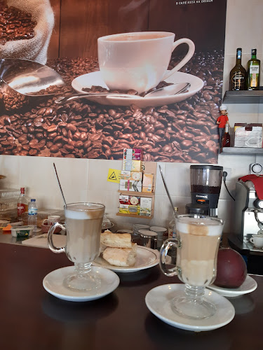 Opinii despre Padaria de Ladeira Snack Bar în Chamusca - Gastronomia e hotelaria