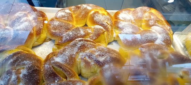 Opinii despre Pão Quente Nahari în Vila Nova de Gaia - Gastronomia e hotelaria