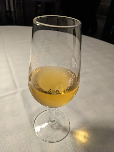 Opinii despre Postigo do Carvão Restaurante în Porto - Gastronomia e hotelaria