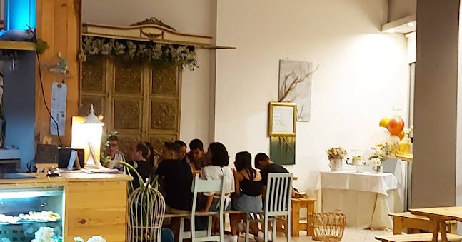 Praça Francisco Sá Carneiro 402, 4580-824 Lordelo