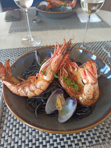 L'Kodac | Restaurante & Bar - Praia do Aterro Avenida Coronel Hélder Ribeiro Praia do Aterro 4450, 4450-686 Leça da Palmeira