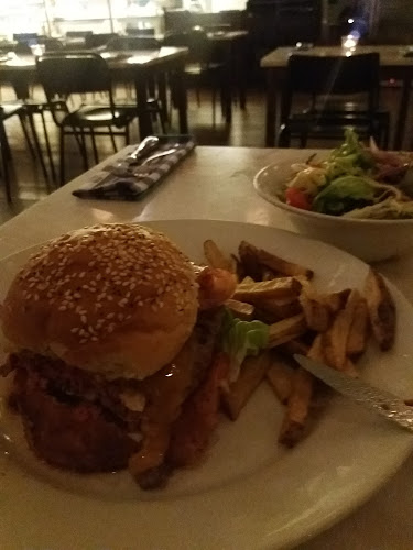 Armazem B, loja 9, Av. Infante Dom Henrique Armazém B, Loja 8, 1900-264 Lisboa