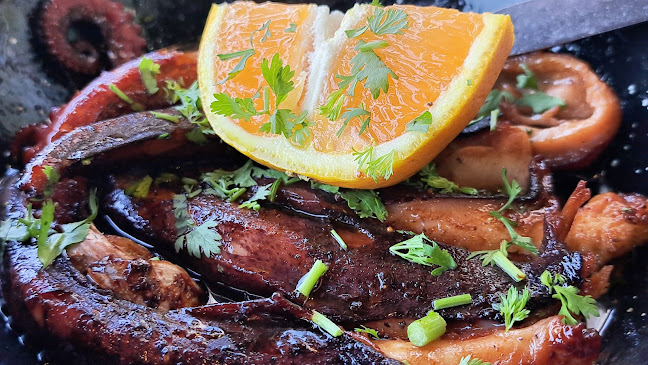 Tapearia e Marisqueira "Bernardos"