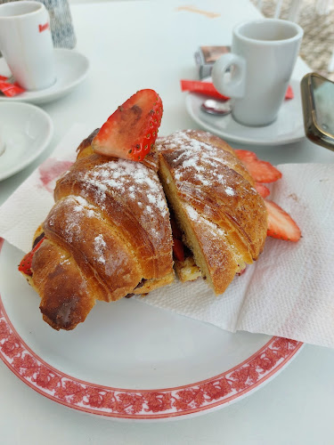 Opinii despre Pastelaria CR în Amora - Gastronomia e hotelaria