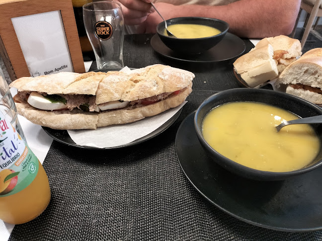 Vinhal - Pastelaria e Padaria Open Times