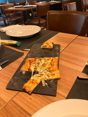 Famiglia Lamana Pizzeria - Gastronomia e hotelaria