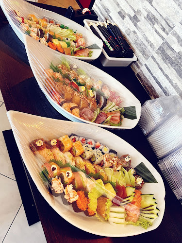 MÌ sushi bar Phone number