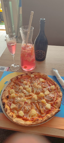 Gelataria, Pizzaria Italiana - Torreira