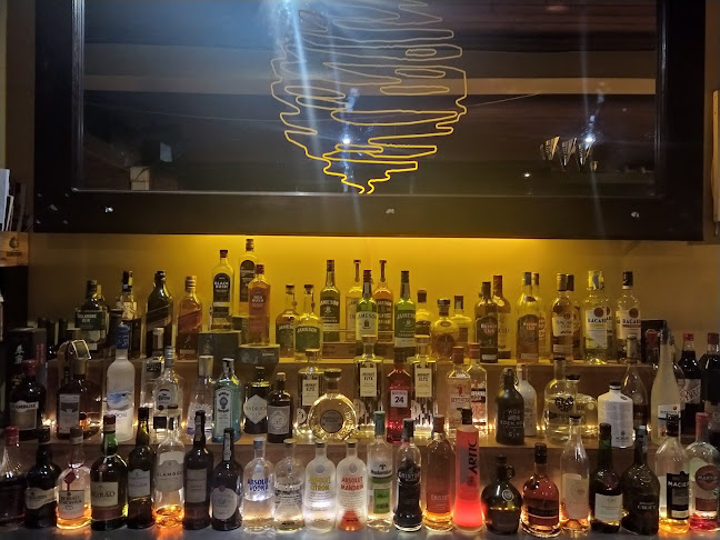 Yellow Bar - Leiria