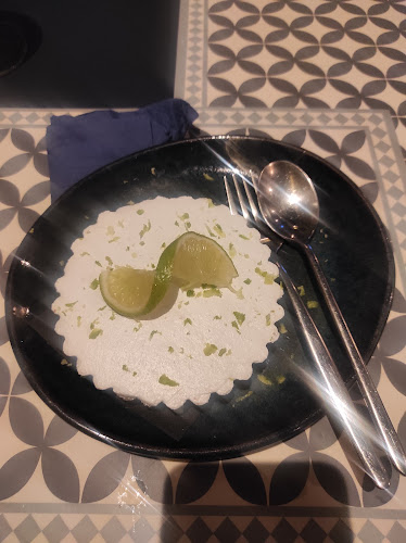 N° 28 - 30, Rua dos Caldeireiros, 4050-137 Porto