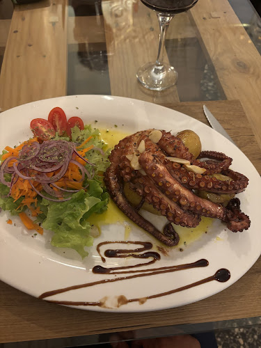 R. Vasco da Gama 7, 8125-256 Quarteira