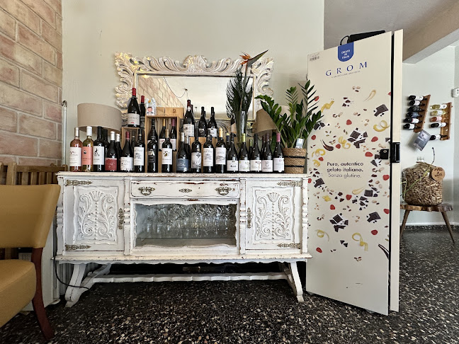 Cais Wine&Tapas Bar - Gastronomia e hotelaria