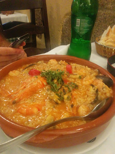 Opinii despre Postigo do Carvão Restaurante în Porto - Gastronomia e hotelaria