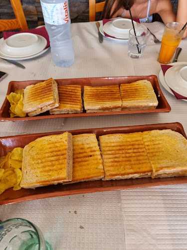 Av. Gen. Humberto Delgado, 2825-280 Costa da Caparica