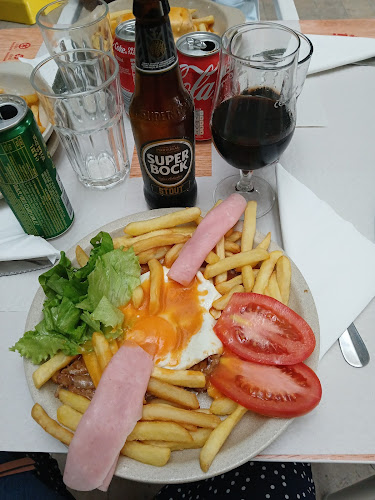 D. Fernando Café Snack Bar