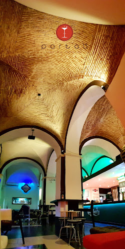 Porta 15 * Food, Wine & Cocktail Bar - Gastronomia e hotelaria
