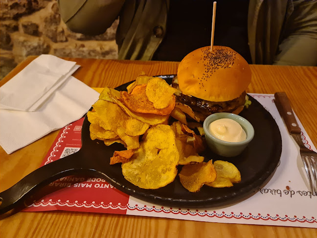 R. Dom Gonçalo Pereira 85, 4700-032 Braga