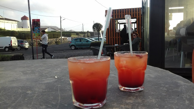 Sunset Steve's Bar (Piscinas Naturais) - Gastronomia e hotelaria