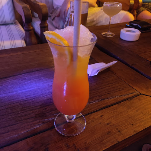 Comentarii opinii despre Kat's Rooftop pub Albufeira