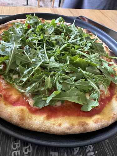 Opinii despre A Tal da Pizza în São João da Madeira - Gastronomia e hotelaria