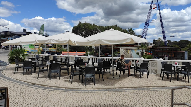 Edificio Oura Village, Next to Subway, R. Ramalho Ortigão 9, 8200-340 Albufeira