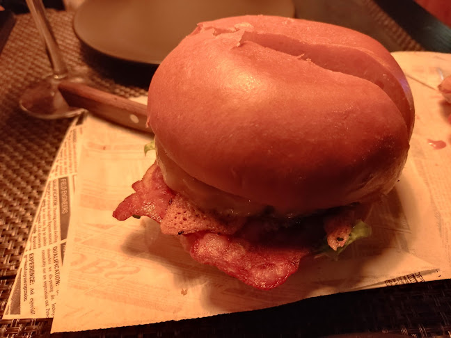 Comentarii opinii despre Badio Hamburgueria Pregaria