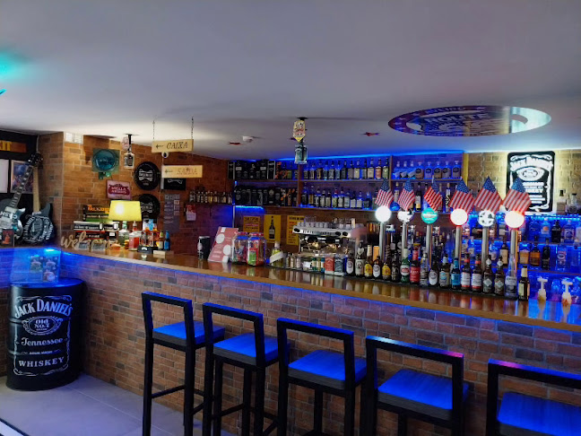 Route 66 - Your American Bar & Restaurant - Aveiro