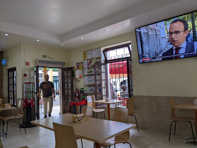 Comentarii opinii despre Cafe Snak-bar Casa Do Adro