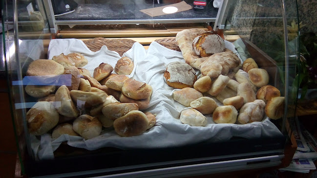 Comentarii opinii despre Padaria Pastelaria Flor de Oiã