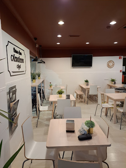 LASCALA Corner Wood Cafe