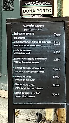 Campo dos Mártires da Pátria 64, 4250-366 Porto