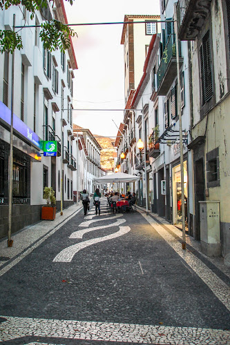 Opinii despre Abc Dos Paladares - Restaurante, Padaria E Pastelaria, Lda. în Funchal - Gastronomia e hotelaria