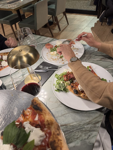 Opinii despre Pizzeria Antonio Mezzero Matosinhos în Matosinhos - Gastronomia e hotelaria