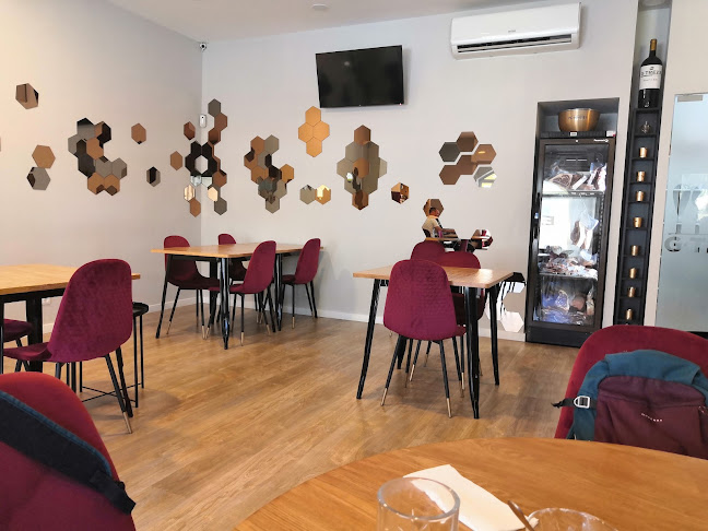 Opinii despre G•Treze în Covilhã - Gastronomia e hotelaria