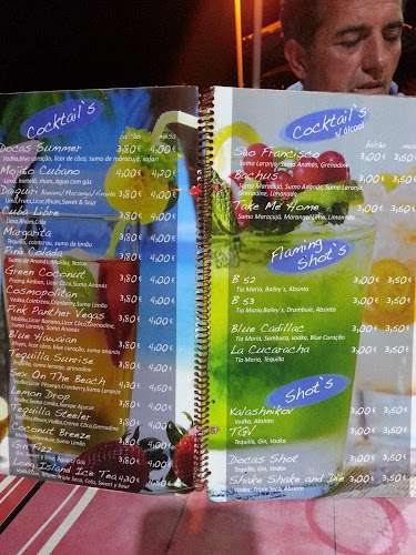Docas Café Open Times