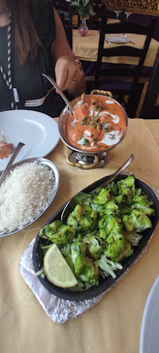 Opinii despre Cinnamon Indian Tapas Bar în Lisboa - Gastronomia e hotelaria