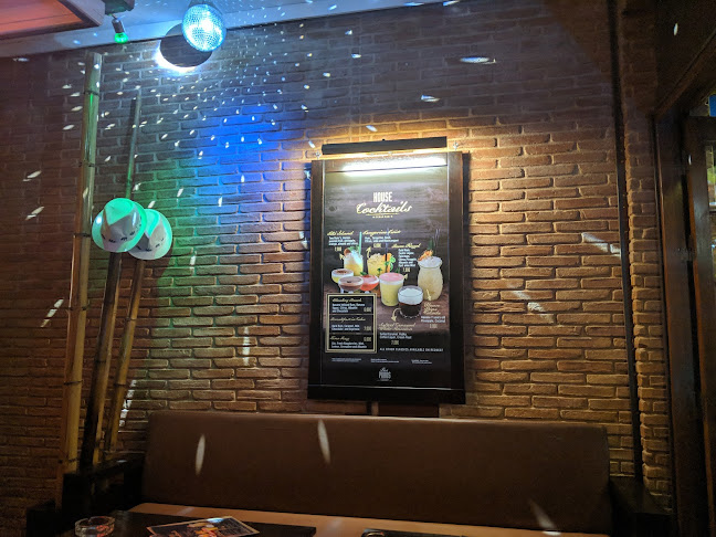 Los Puros Cuban Bar - Alvor