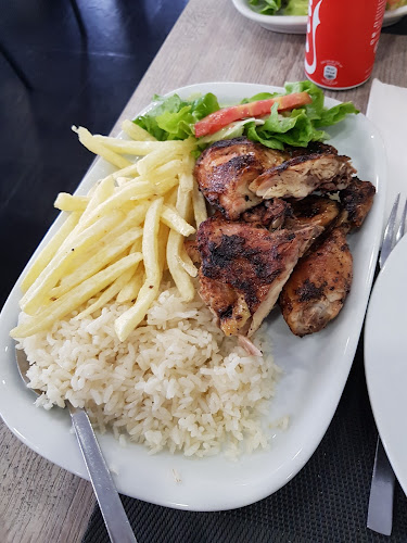 https://m.facebook.com/restaurante28/