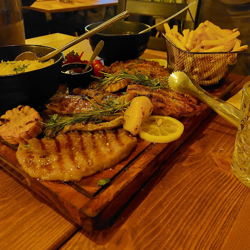 Comentarii opinii despre Tasca 26