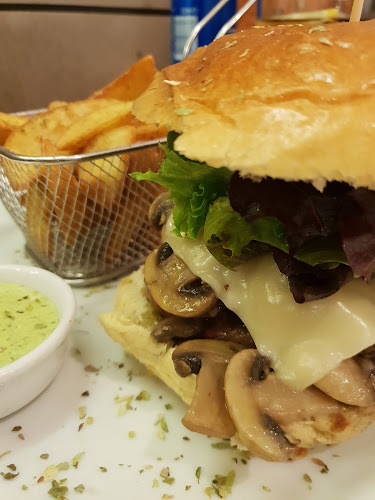 Comentarii opinii despre Burguesa