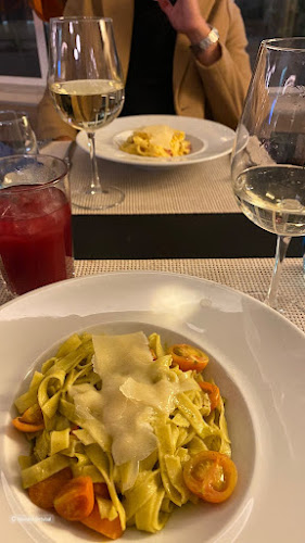 Restaurant Novotel - Gastronomia e hotelaria