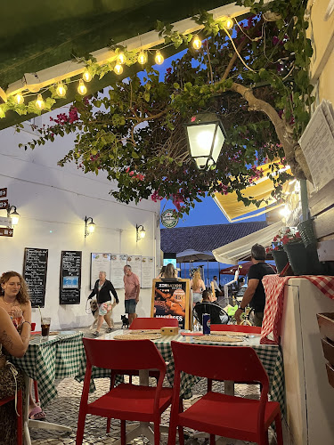 Ricardo's Pizzaria - Gastronomia e hotelaria