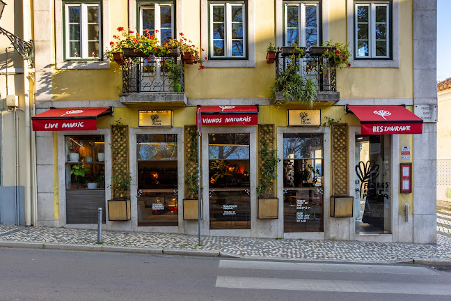 Praça das Flores 18, 1200-332 Lisboa