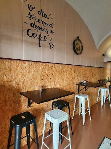 Opinii despre CENTRAL café în Moura - Gastronomia e hotelaria