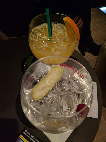 Lounge Bar - Gastronomia e hotelaria