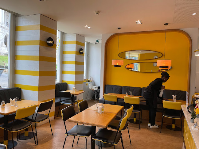 Café Joyeux S. Bento - Lisboa