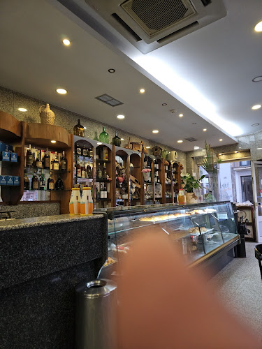 Reviews of Confeitaria Royal in Porto - Gastronomia e hotelaria