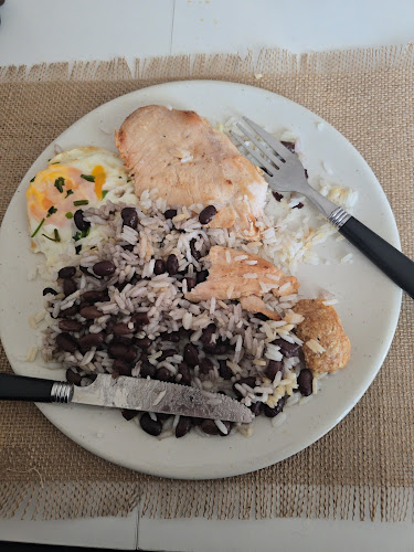 Opinii despre Brazão Bar Castelo Branco în Castelo Branco - Gastronomia e hotelaria