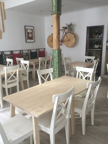 Pizza Out - Gastronomia e hotelaria