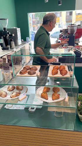 Av. Dom Sebastião 69E, 2825-407 Costa da Caparica